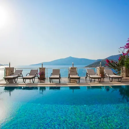 Sleeps 8 With Pool Air Con And Wifi Villa *