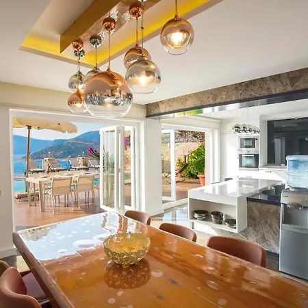 Sleeps 8 With Pool Air Con And Wifi * Kalkan