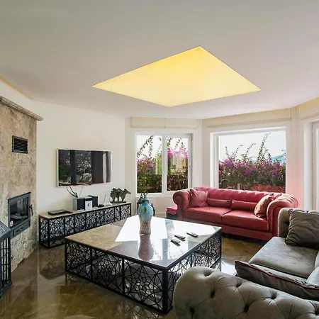 Sleeps 8 With Pool Air Con And Wifi Villa